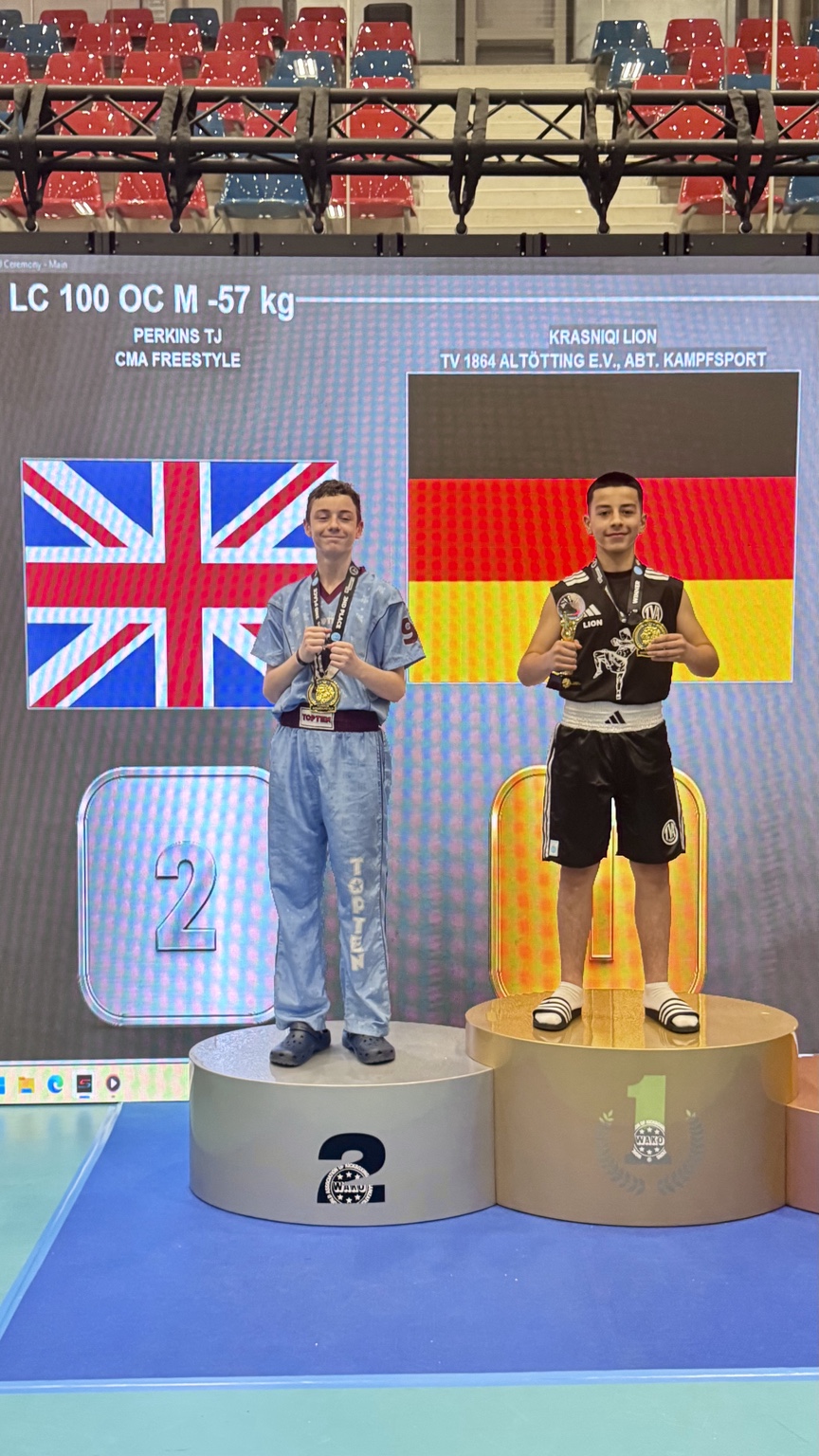 Lion auf dem Siegerpodest beim Flanders Cup
